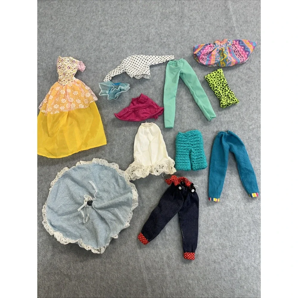 Barbie‎ Clothing Vintage Lot Of 12